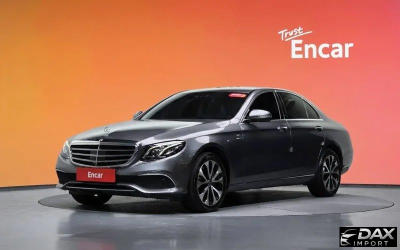 Mercedes-Benz E-Class E300 4MATIC Exclusive