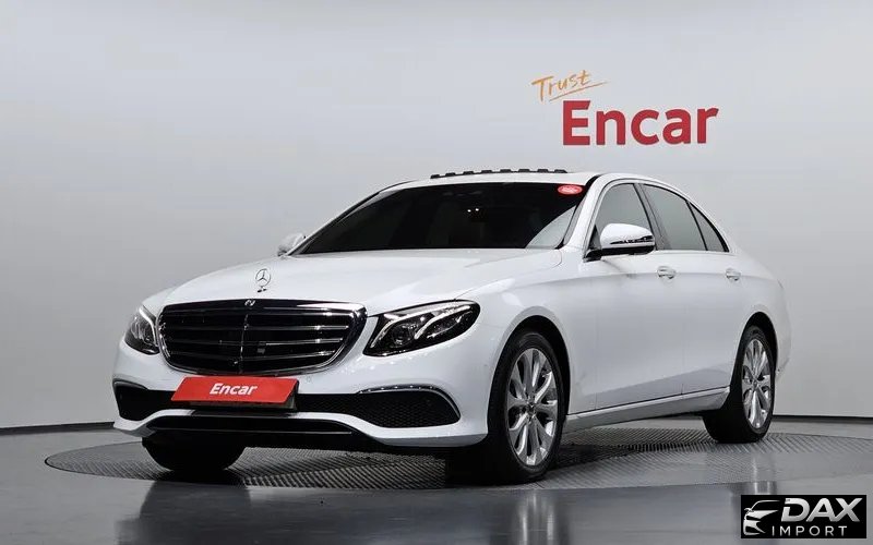 Mercedes-Benz E-Class E300 4MATIC Exclusive