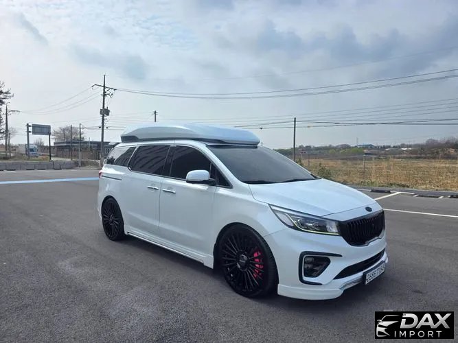Kia Canival 9-Seater Hi-Limousine