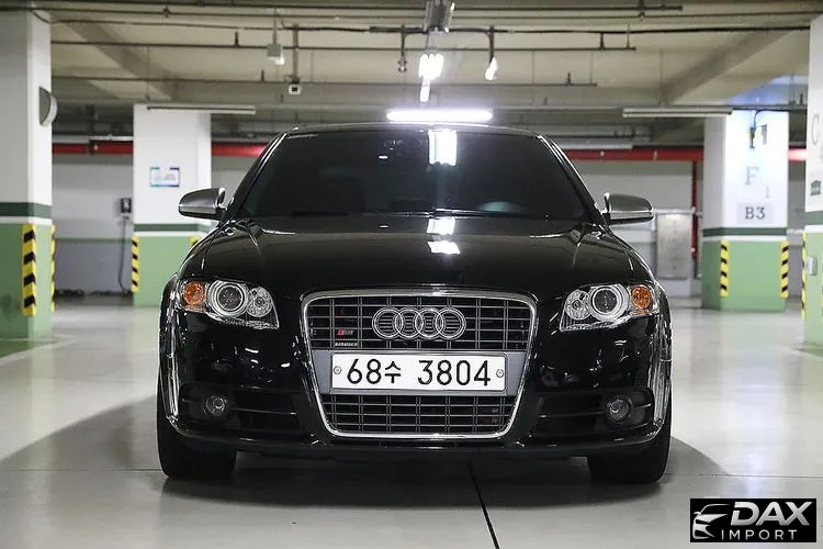 Audi S4 4.2