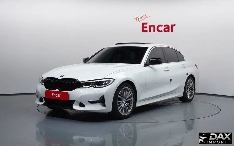 BMW 3-Series 320i Luxury