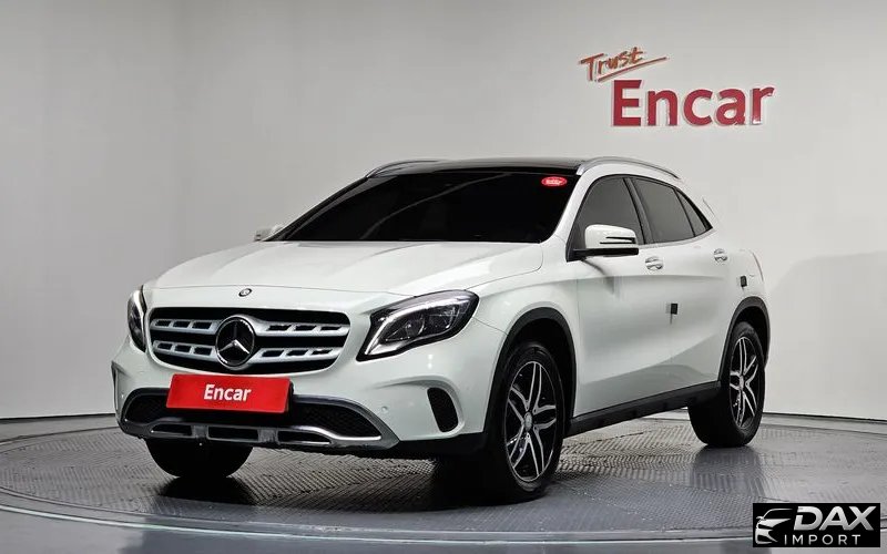 Mercedes-Benz GLA-Class GLA220 Premium