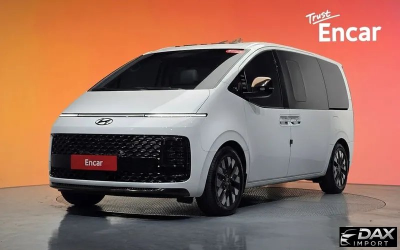 Hyundai Staria 4WD Lounge 9-Seater