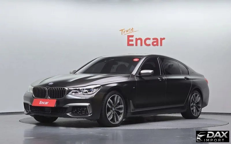 BMW 7-Series M760Li xDrive
