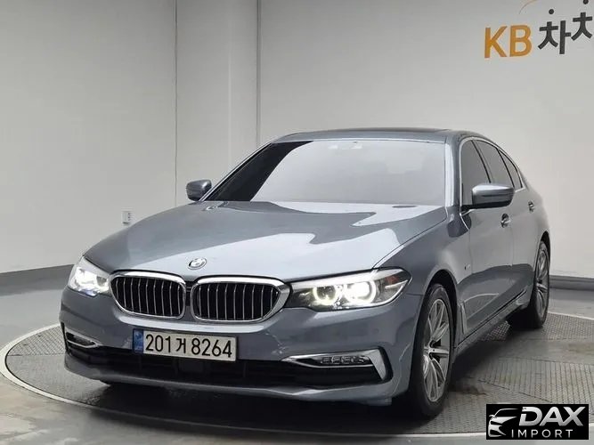 BMW 5-Series 520i Luxury