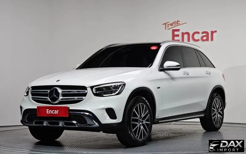 Mercedes-Benz GLC-Class GLC300e 4MATIC