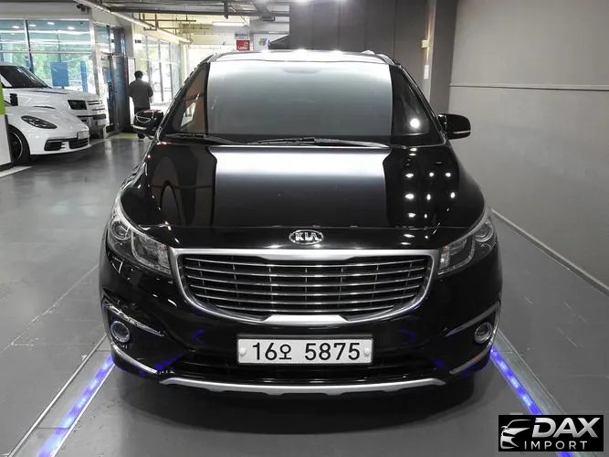 Kia Canival 9-seater Prestige