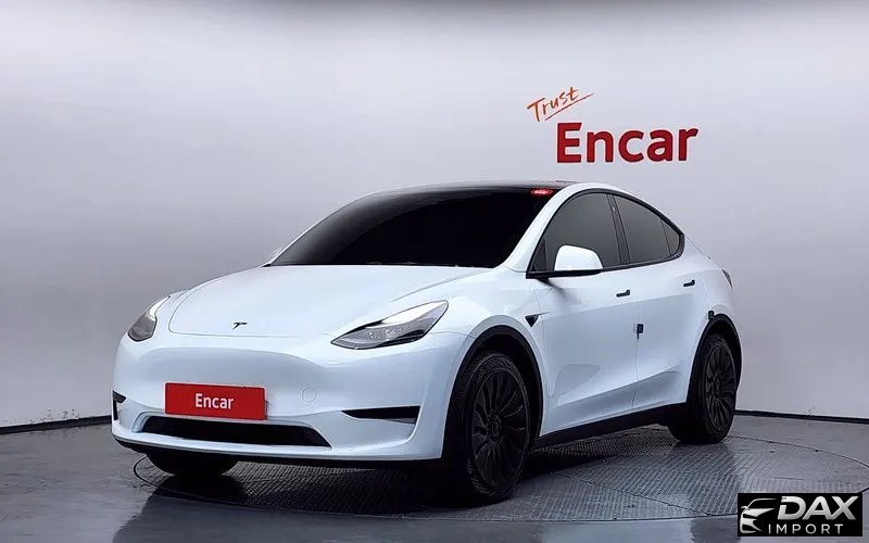 Tesla Model Y RWD
