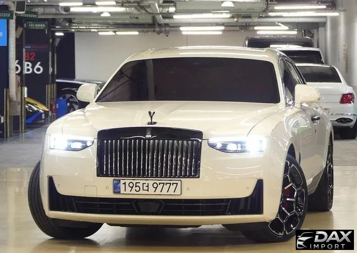 Rolls-Royce Ghost 6.7 V12 Black Badge