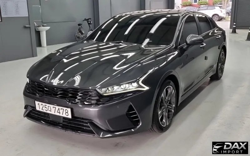 Kia K5 Signature