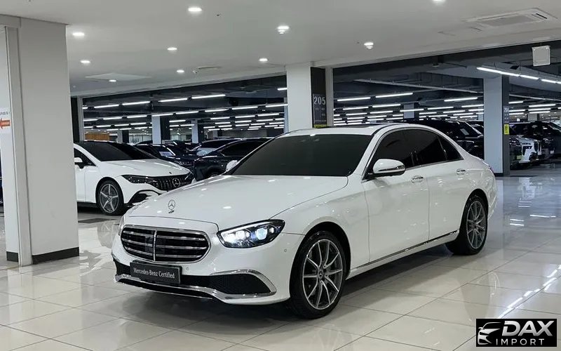 Mercedes-Benz E-Class E300e 4MATIC Exclusive