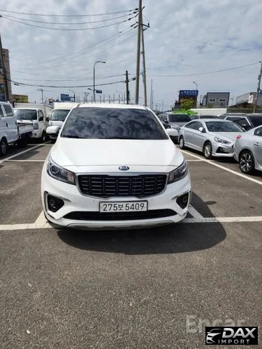 Kia Canival 9-Seater Prstige