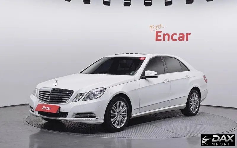 Mercedes-Benz E-Class E300 Elegance