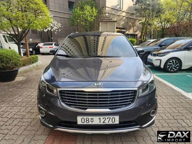 Kia Canival 9-seater Noblesse