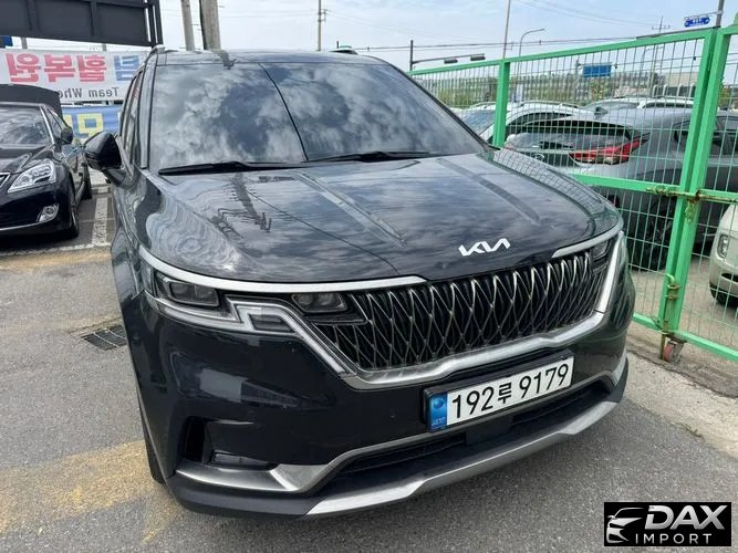 Kia Canival 9-Seater Signature