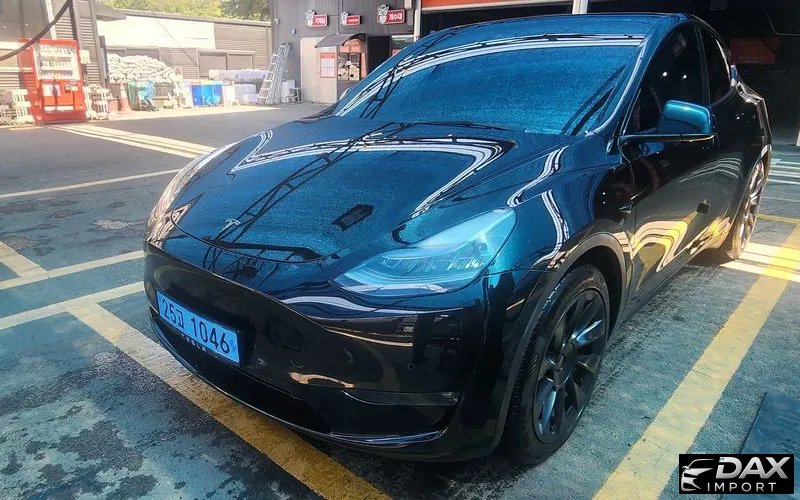 Tesla Model Y Standard Range RWD