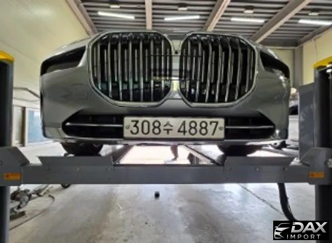 BMW 7-Series 740i sDrive Design Pure Excellence