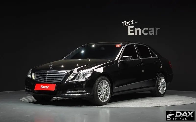 Mercedes-Benz E-Class E300 Elegance