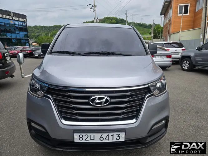 Hyundai Starex Van 5-Seater