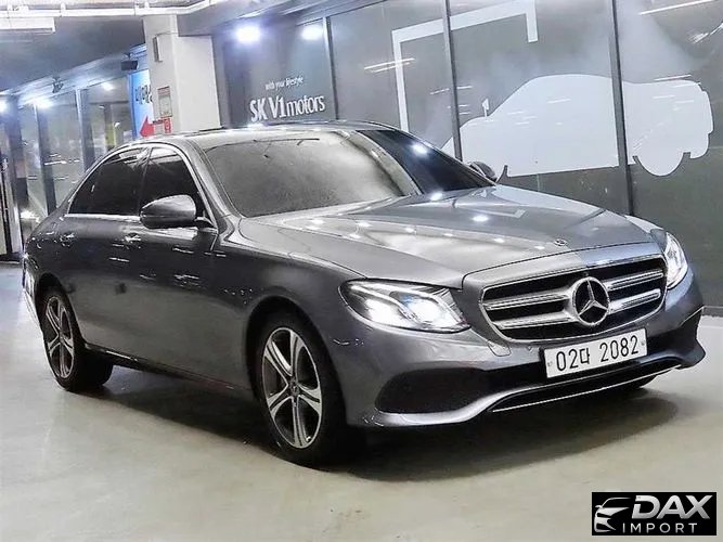 Mercedes-Benz E-Class E300 4MATIC Avnatgarde