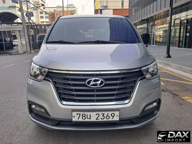 Hyundai Starex Wagon 11-Seater