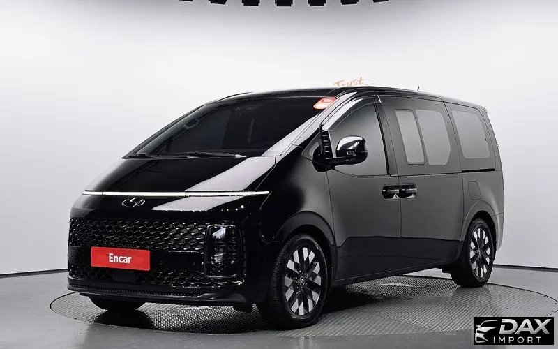 Hyundai Staria L3.5 Lounge 7-Seater