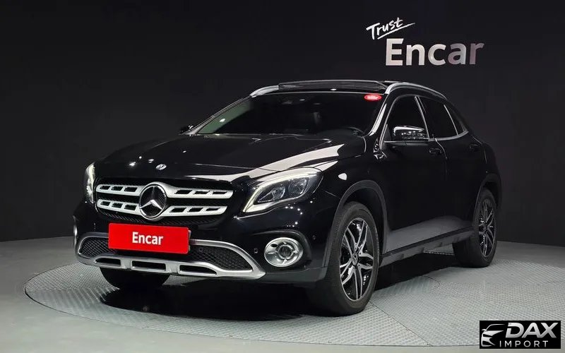 Mercedes-Benz GLA-Class GLA220 Premium
