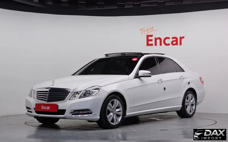 Mercedes-Benz E-Class E300 Elegance