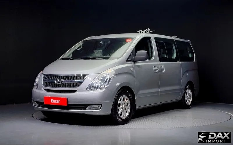 Hyundai Starex 12-Seater Wagon
