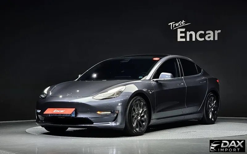 Tesla Model 3 Long Range