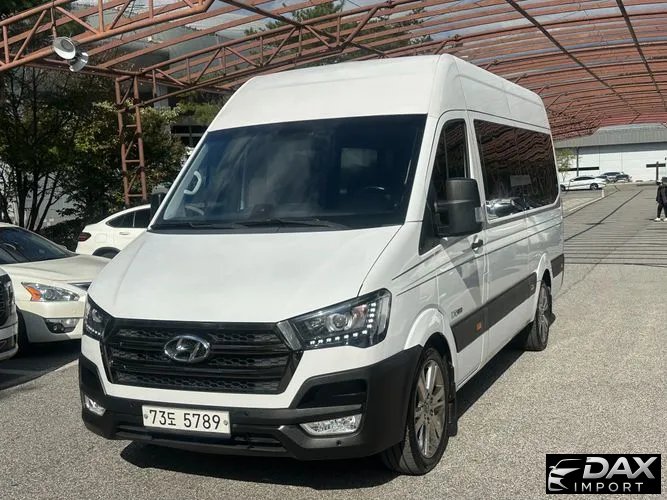 Hyundai Solati 15-seater