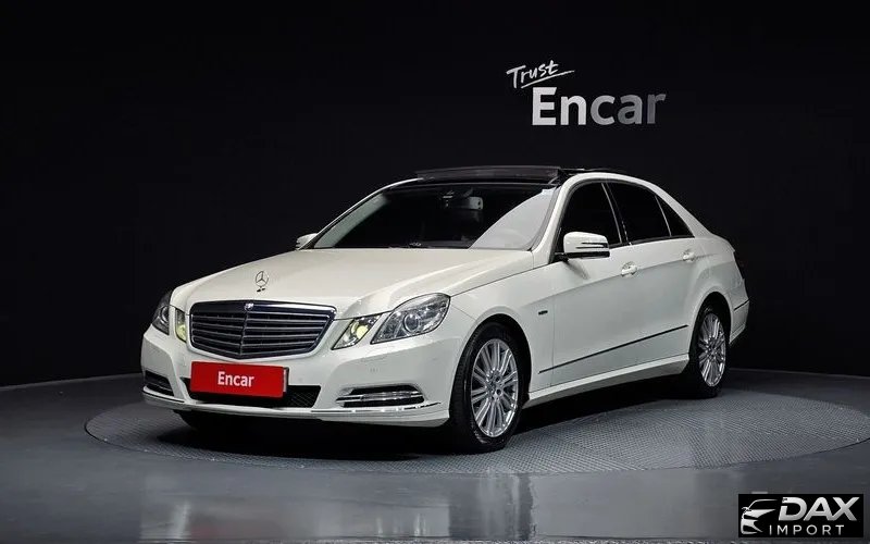 Mercedes-Benz E-Class E300 Elegance