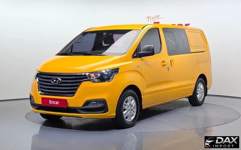 Hyundai Starex Van 5-Seater