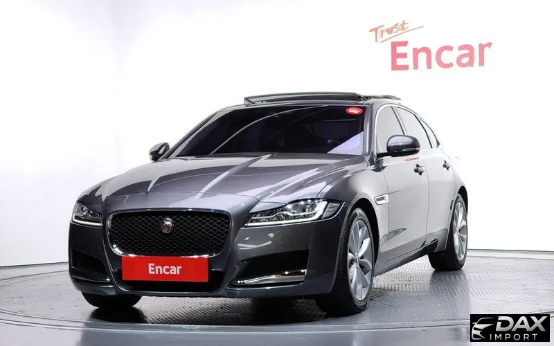 Jaguar XF 25t Portfolio