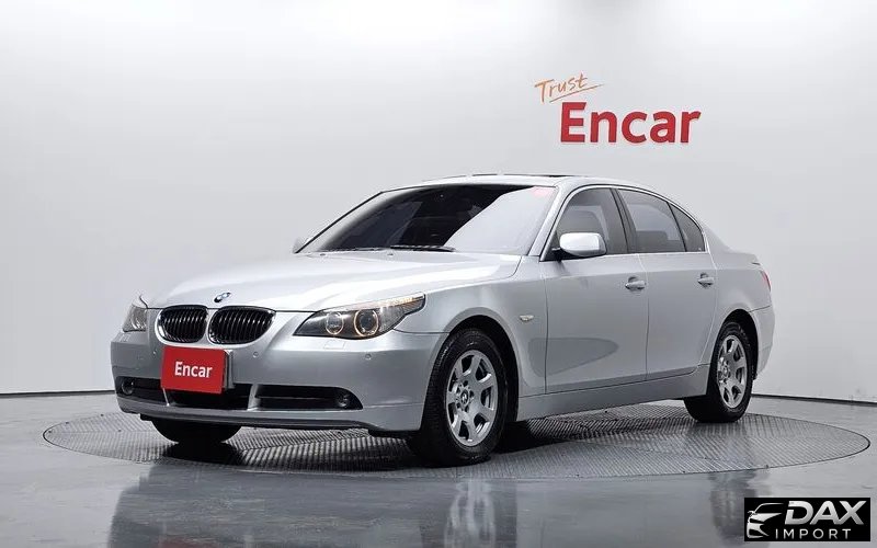 BMW 5-Series 523i Sedan