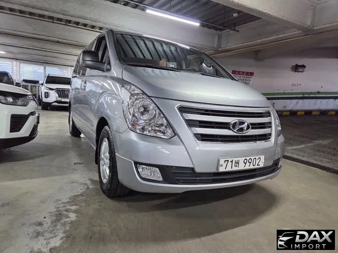 Hyundai Starex 12-Seater Wagon