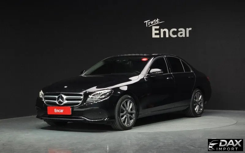 Mercedes-Benz E-Class E300 4MATIC Avnatgarde