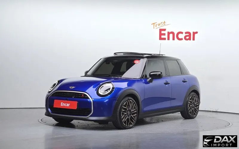 Mini Cooper 5 Door Favoured