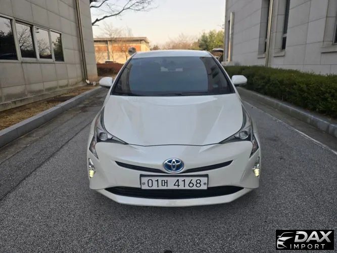 Toyota Prius 1.8 E