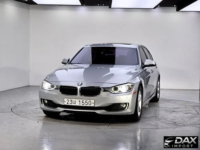 BMW 3-Series 320i