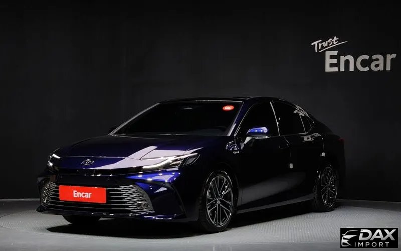 Toyota Camry 2.5 XLE Premium Hybrid