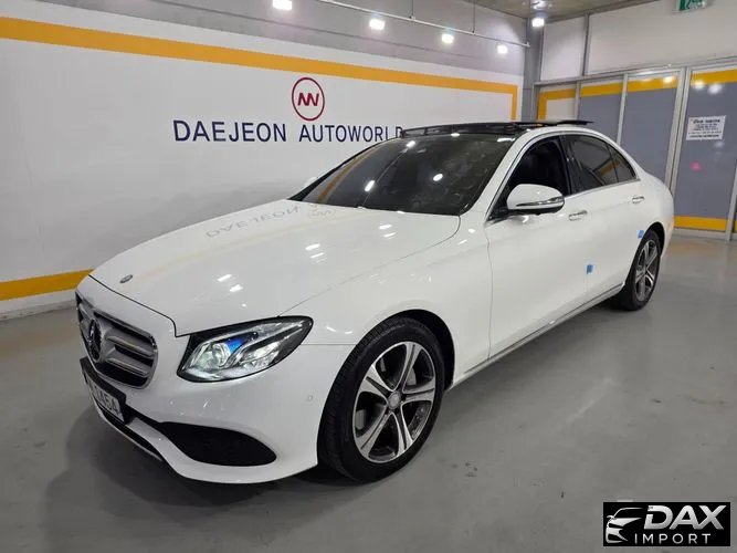 Mercedes-Benz E-Class E300 4MATIC Avnatgarde