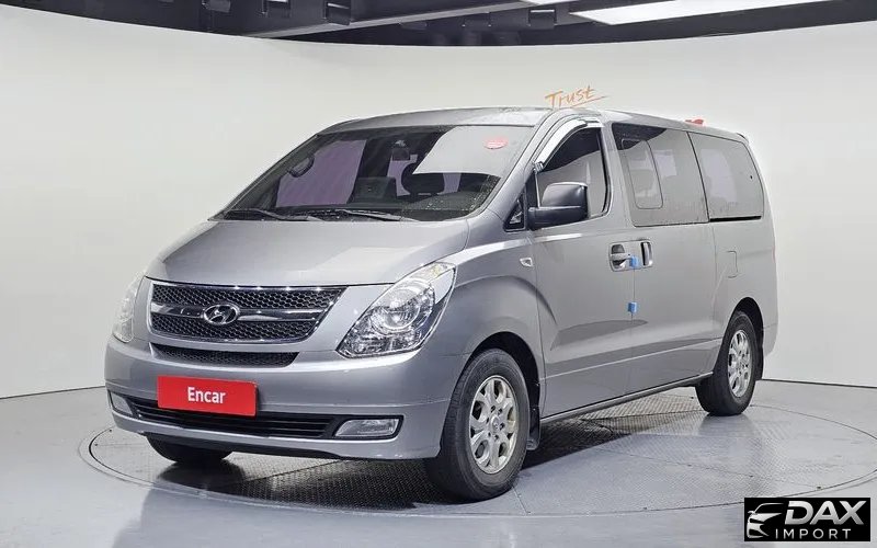 Hyundai Starex 12-Seater Wagon