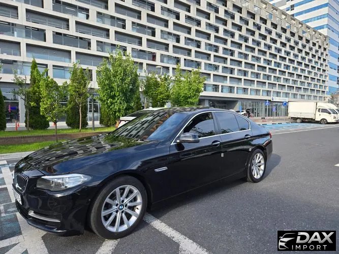 BMW 5-Series 528i