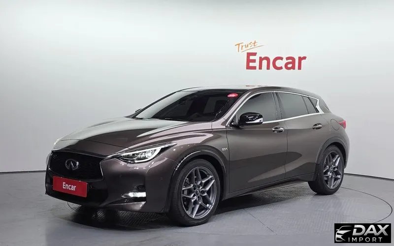 Infiniti Q30 2.0 Premium