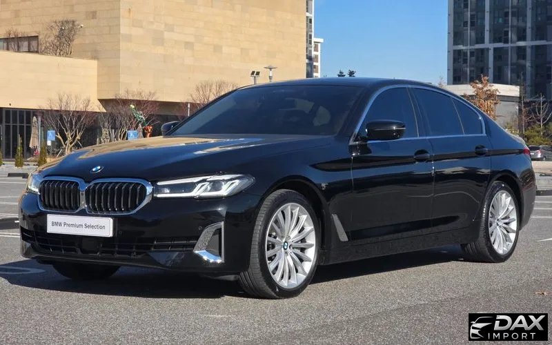 BMW 5-Series 530i xDrive Luxury