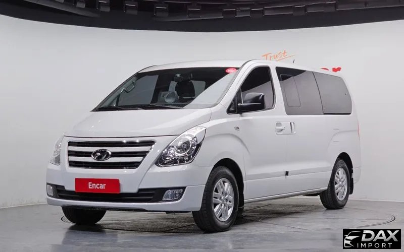 Hyundai Starex 12-Seater Wagon