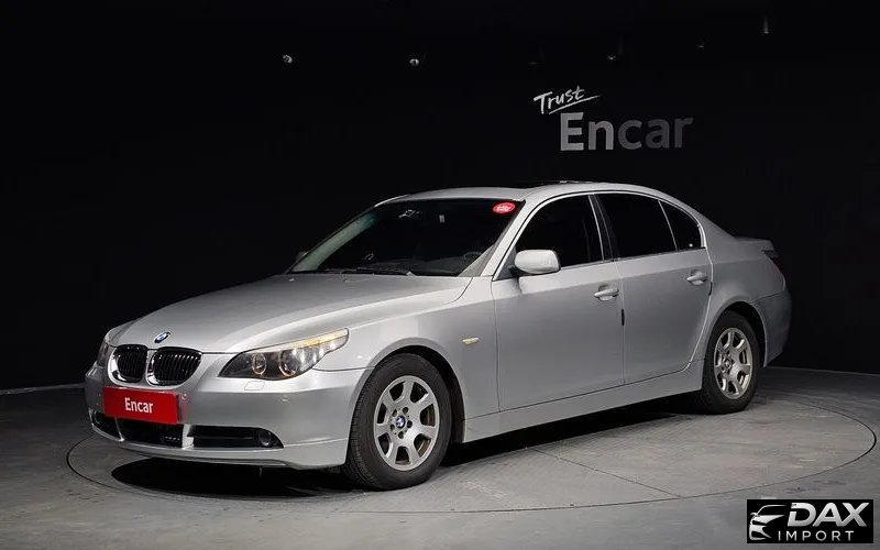 BMW 5-Series 523i Sedan