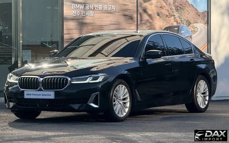 BMW 5-Series 520i Luxury
