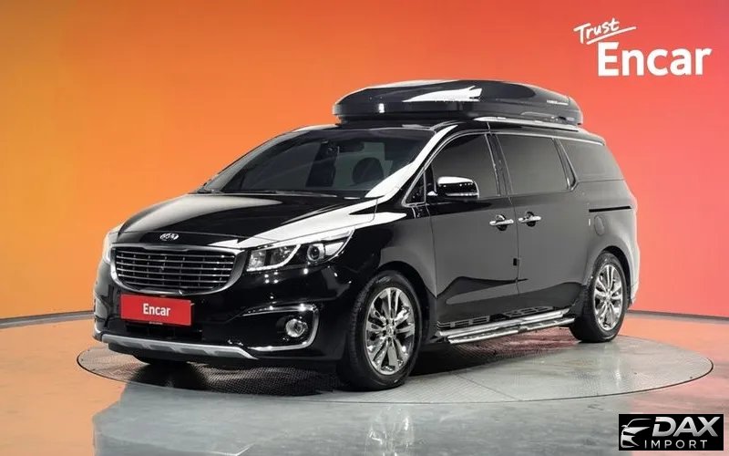 Kia Canival Gasoline 7-seater Limousine